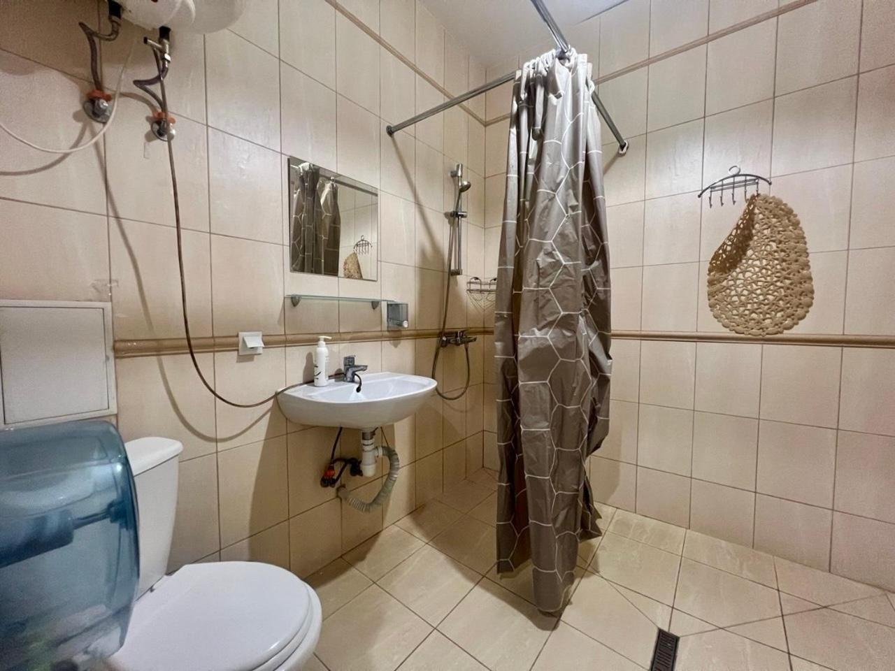 Studio Apartment Metro Pechersk Kiev Dış mekan fotoğraf